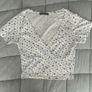 Brandy Melville Floral Crop Top